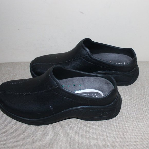 KLOGS FOOTWEAR LITE RUBBER CLOGS - 9 - BLACK NON MARKING/SLIP RESISTANT - Picture 3 of 7